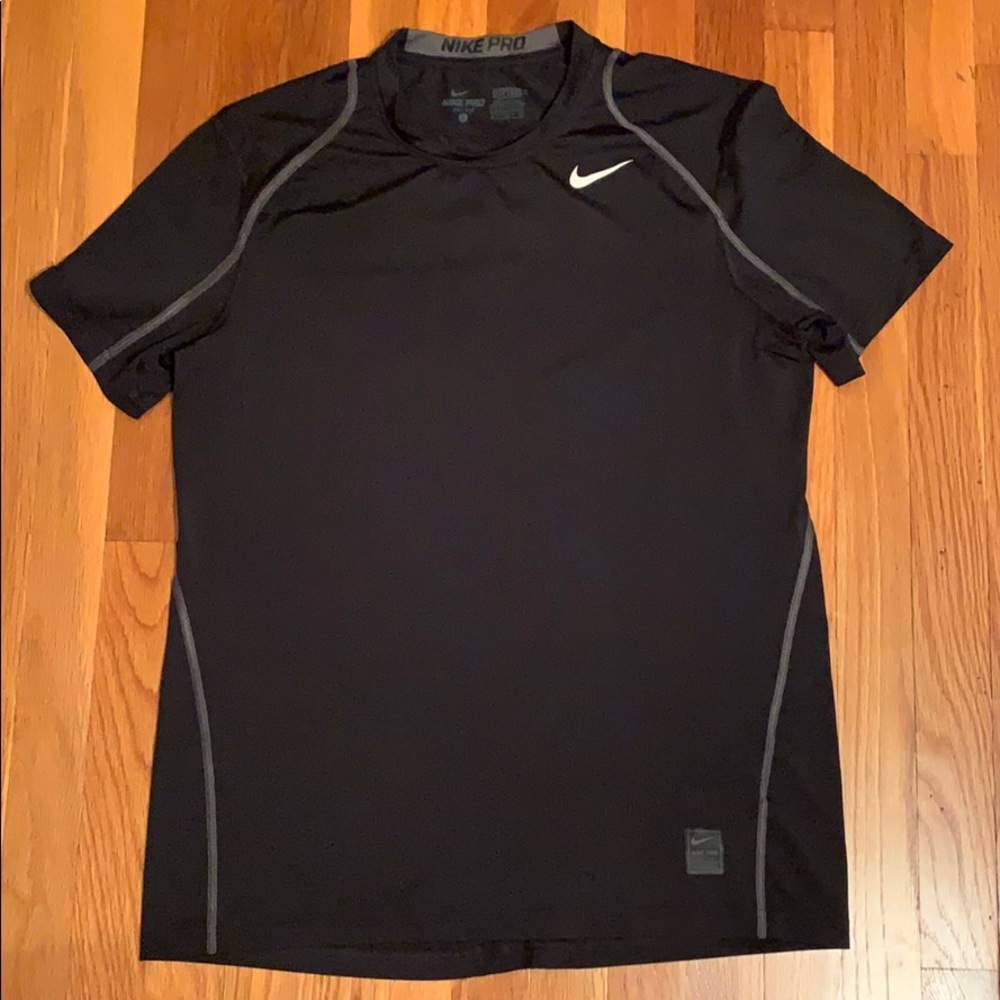 Nike Black short sleeve tee